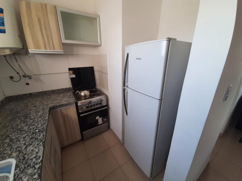 Departamento en Alquiler 2 Amb al frente con Balcón