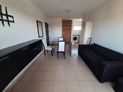 Departamento en Alquiler 2 Amb al frente con Balcón