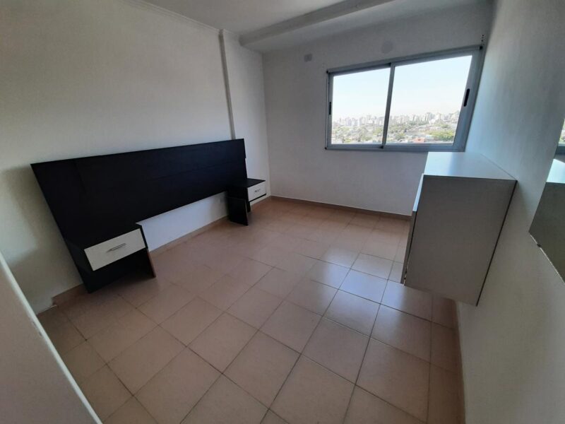 Departamento en Alquiler 2 Amb al frente con Balcón